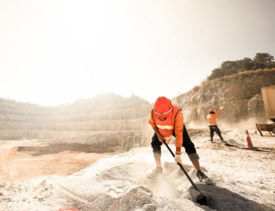  冒名顶替35年终获部分认可；二审法院改判事实劳动关系成立。 新闻 冒名顶替35年终获部分认可；二审法院改判事实劳动关系成立。 新闻