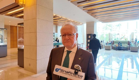  中国开放信号清晰，跨国企业深度融入市场前景广阔。 企业服务