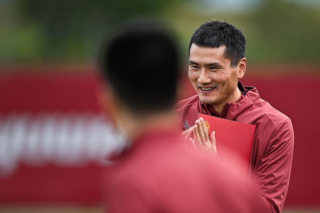  数万小时的战术演练与现实差距：揭秘足球长跑背后的破局机制 体育新闻